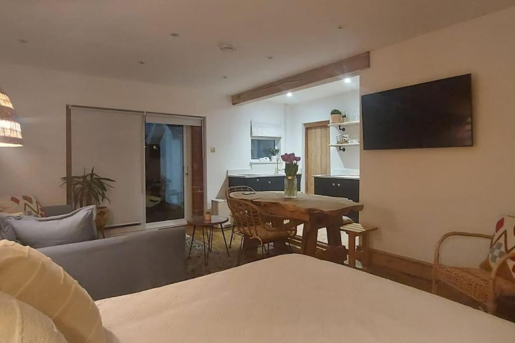 Appartamento Sunnyside At Scurlage Farm Swansea Esterno foto
